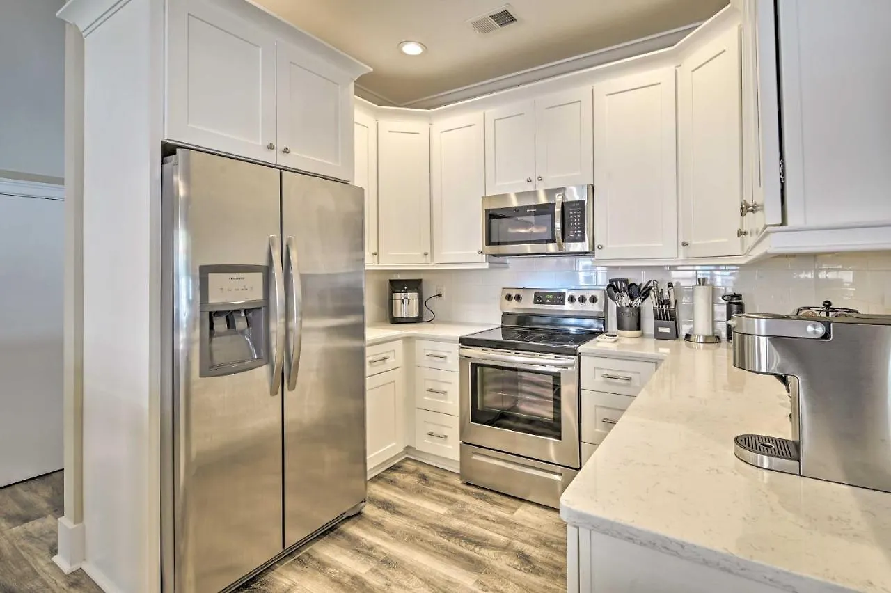 Holiday home Charming About 4 Mi To Beach! Pawleys Island