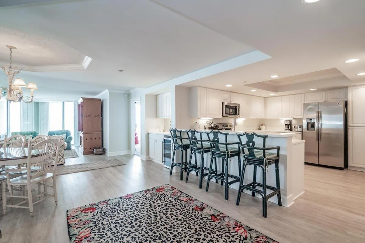 Ocean Vista Retreat Breathtaking View Litchfield Holiday home *