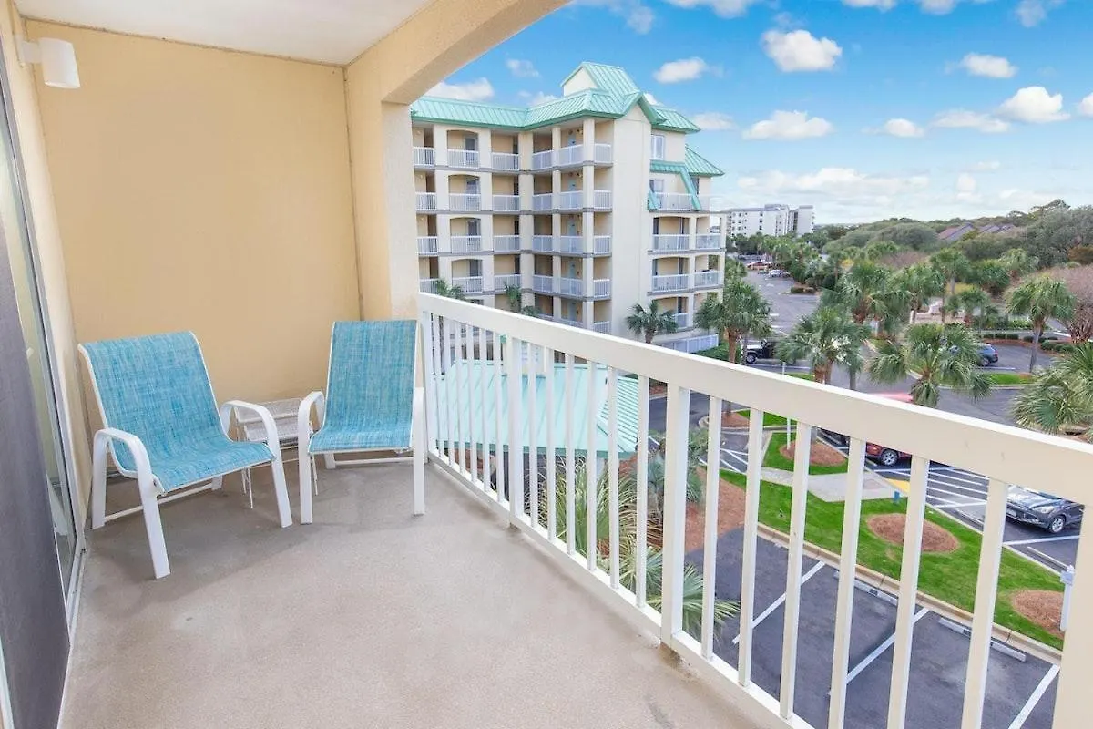 Oceanfront Paradise: 3 Bdrm Condo, Holiday home *