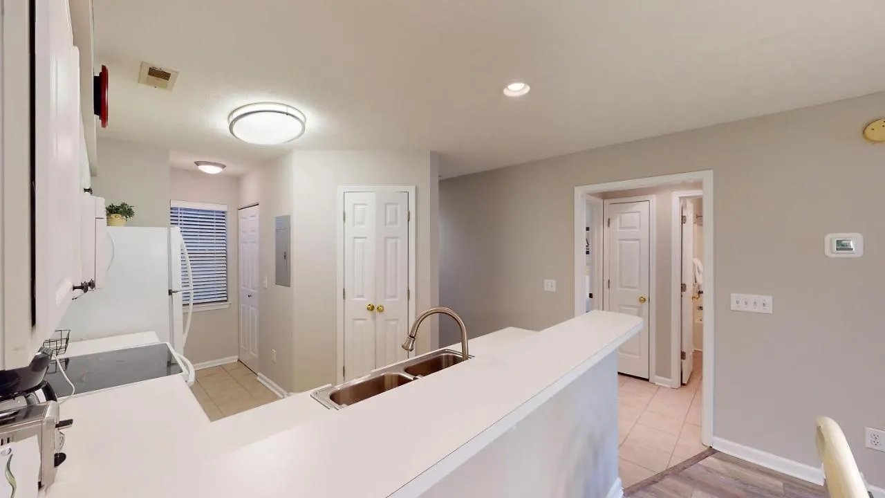 Scenic Serenity 2br With Private Balconies Villa *