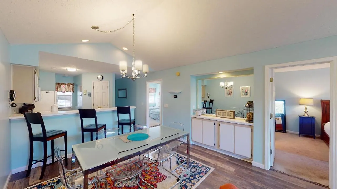 Idyllic 2br With Private Balcony Villa *