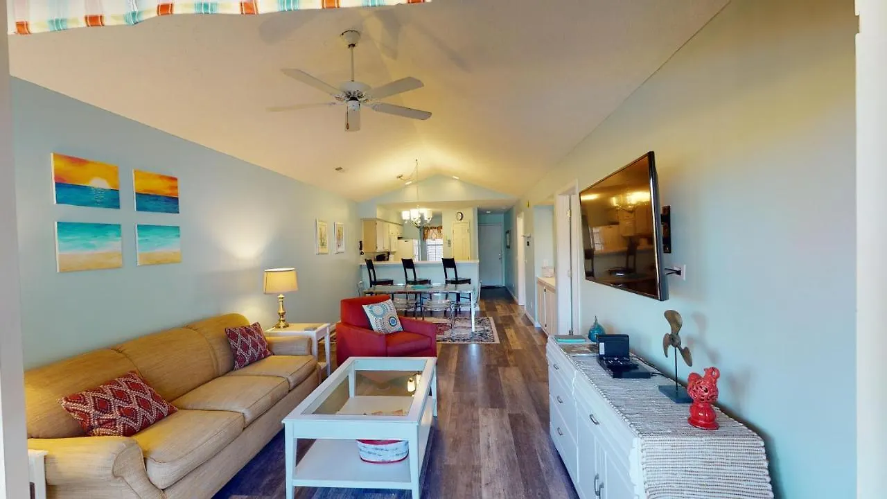 Villa Idyllic 2br With Private Balcony