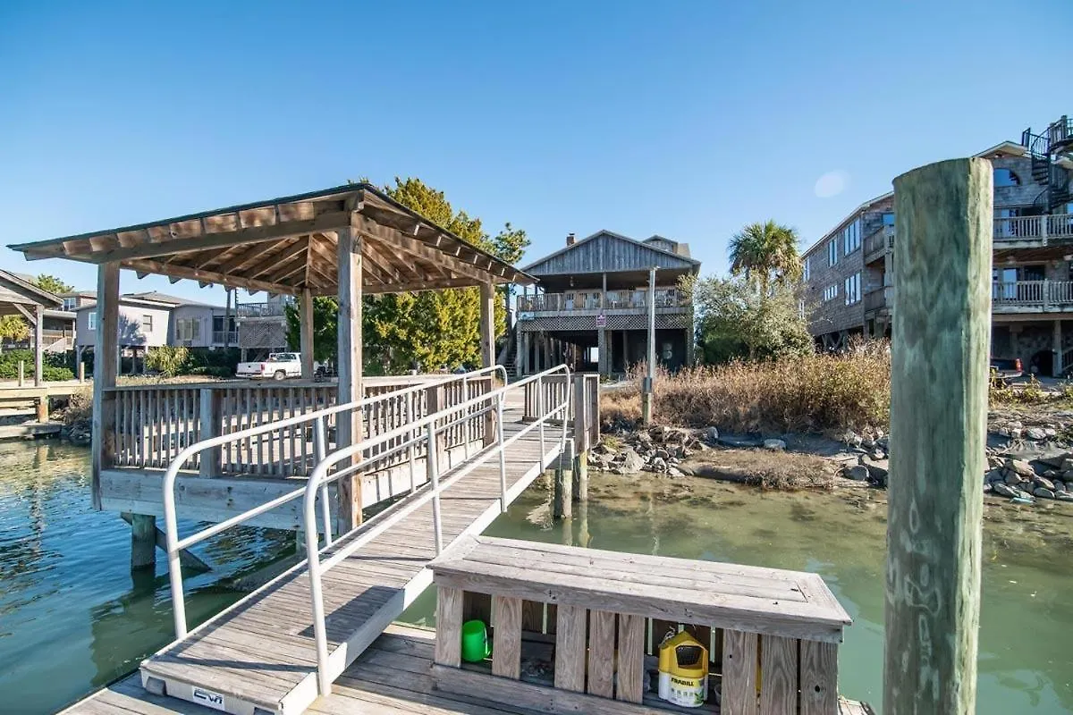 6 Bedroom Oceanfront House With Creek Dock