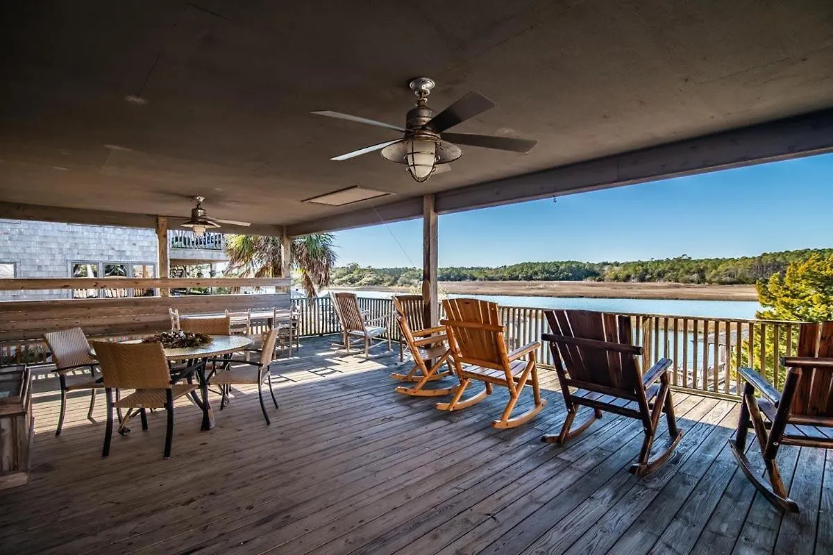 Holiday home 6 Bedroom Oceanfront House With Creek Dock *