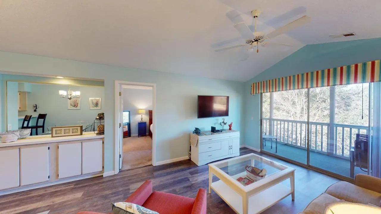 Villa Idyllic 2br With Private Balcony