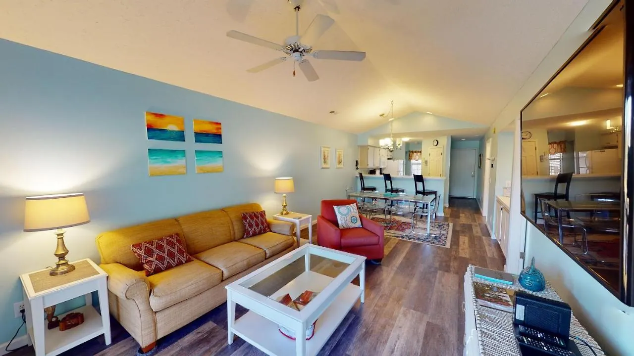 Villa Idyllic 2br With Private Balcony *