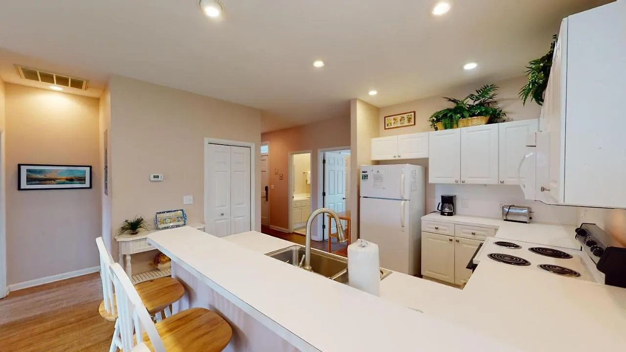 Lakeside Tranquility 2br Amenities * Pawleys Island