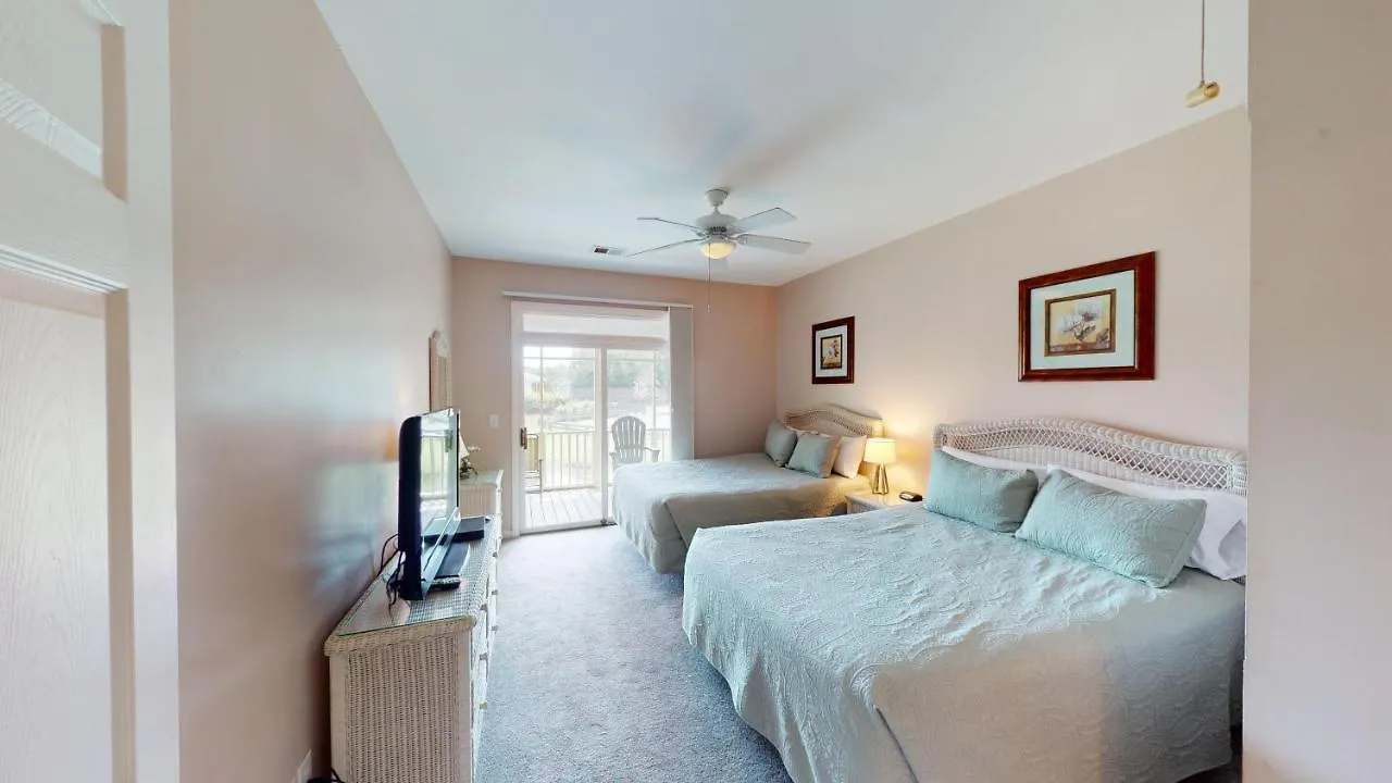 Villa Lakeside Tranquility 2br Amenities Pawleys Island