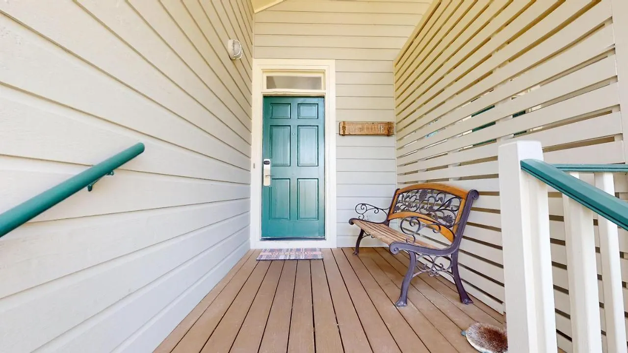 Villa Lakeside Tranquility 2br Amenities *