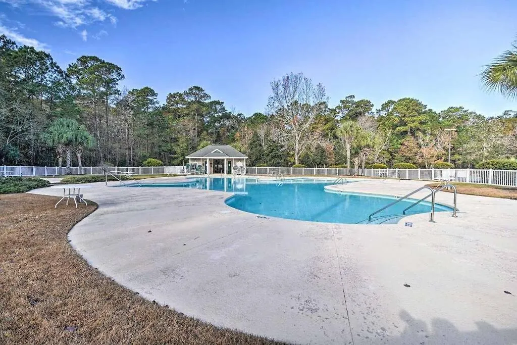 Pet Friendly! True Blue Golf! Apartment *