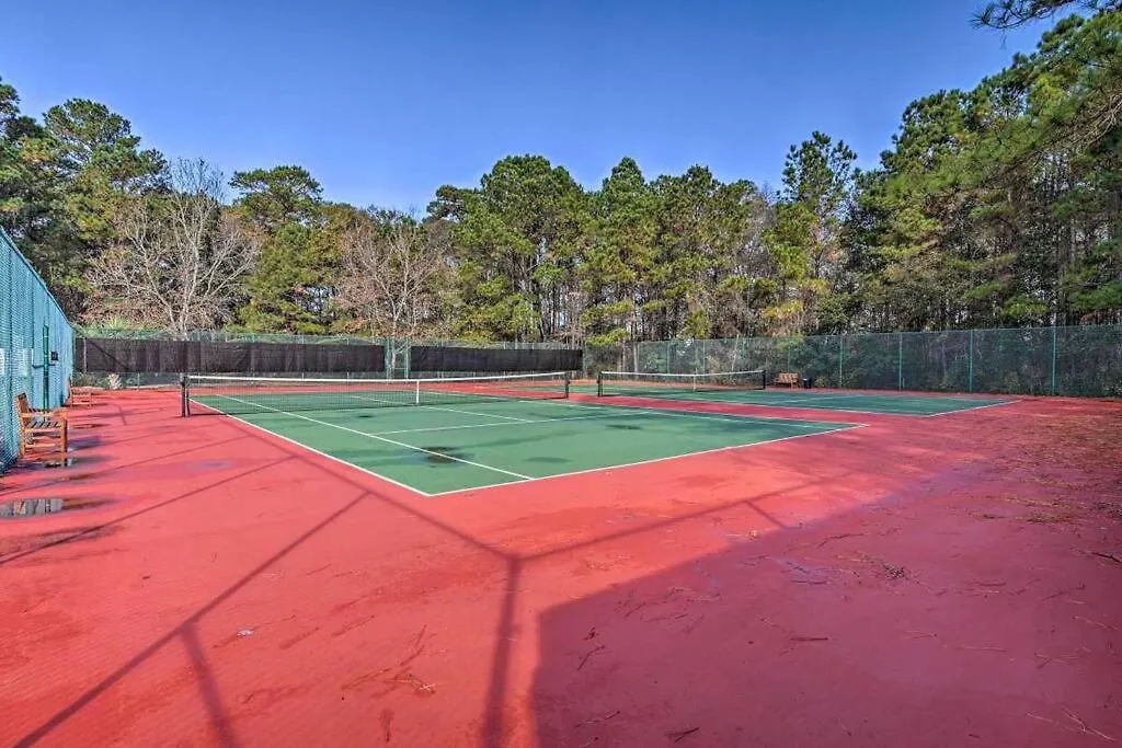 Pet Friendly! True Blue Golf! Apartment *