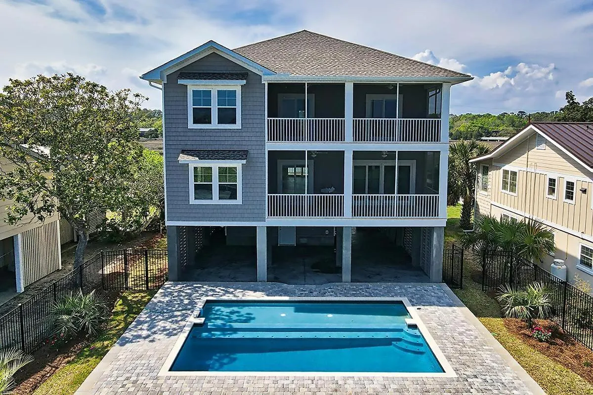Beautiful Marshview With 7 Bedrooms *