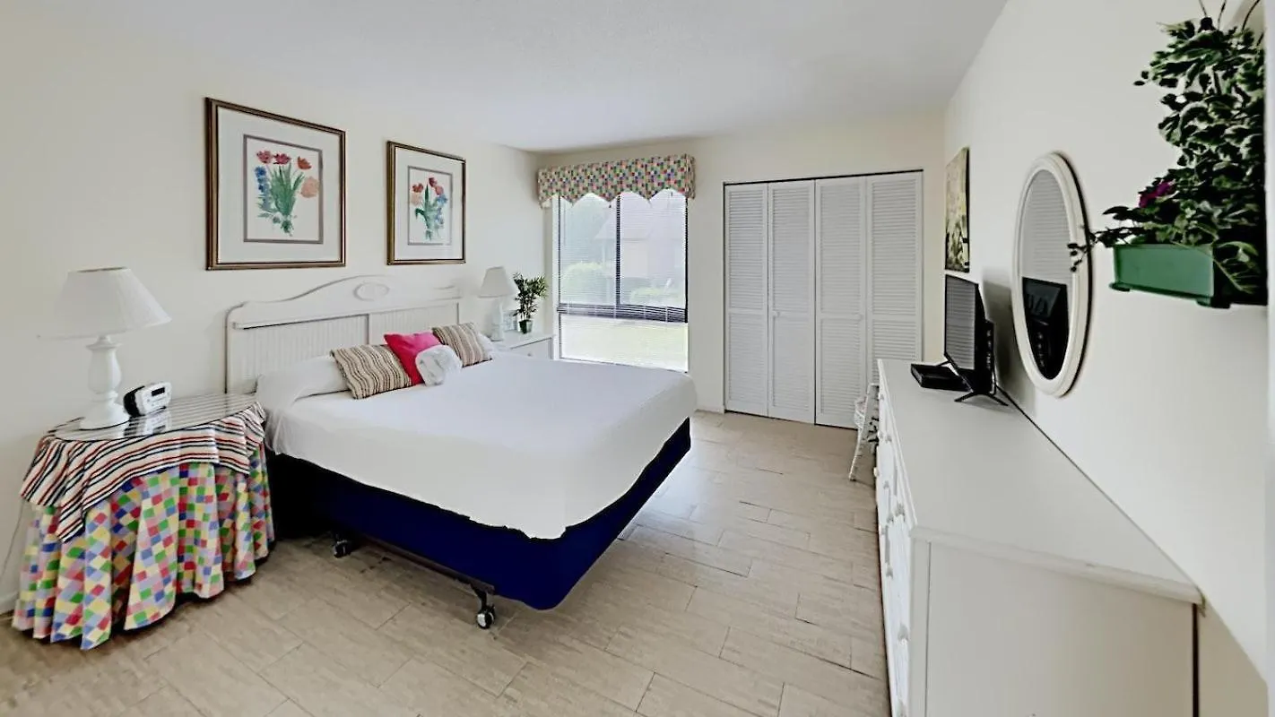 Villa Relaxing Retreat Inviting Pool Access Pawleys Island