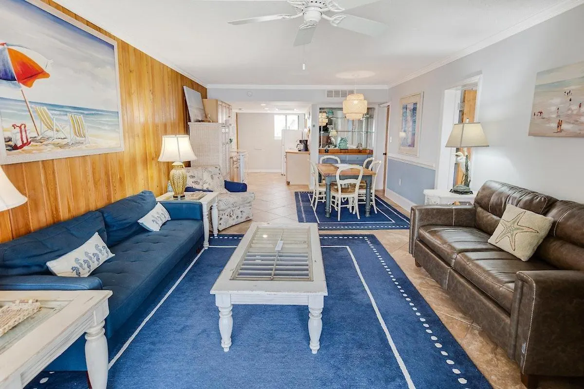 Villa Gorgeous Oceanfront 2 Bedroom *