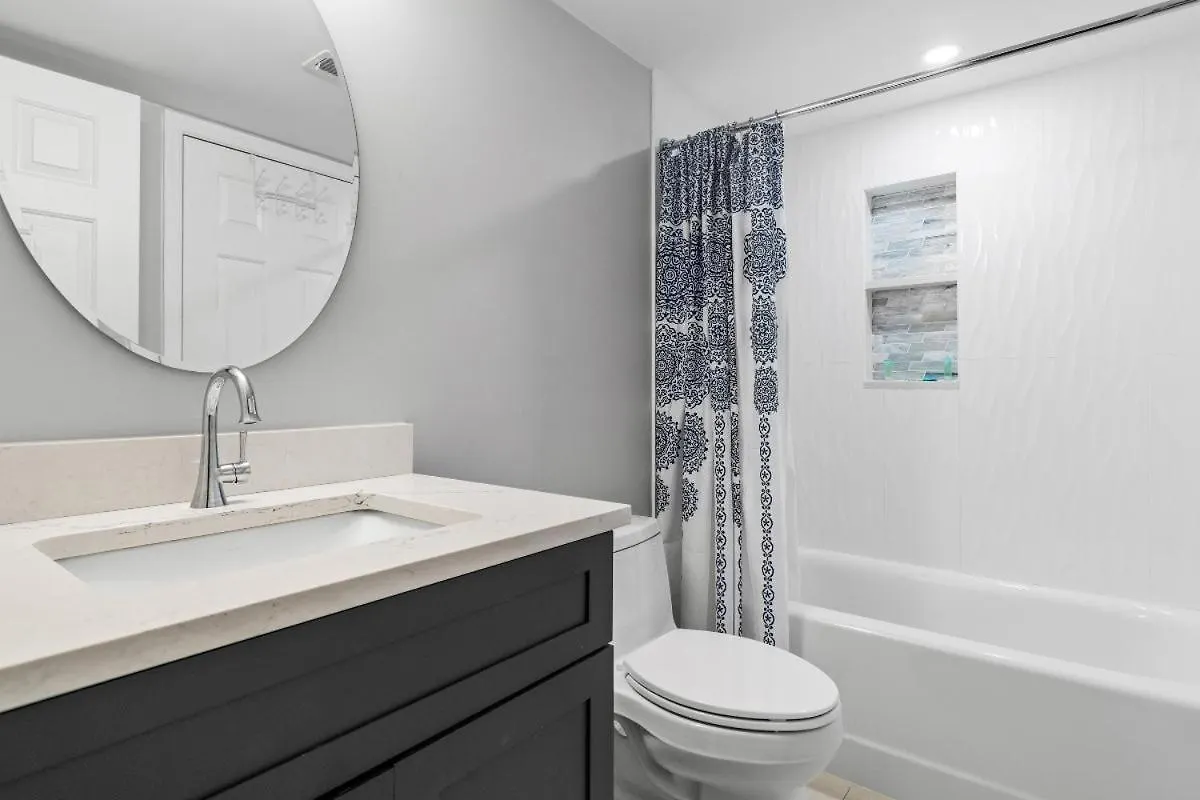 Beachfront Oasis At Litchfield By The Sea: 3 Bdrm *