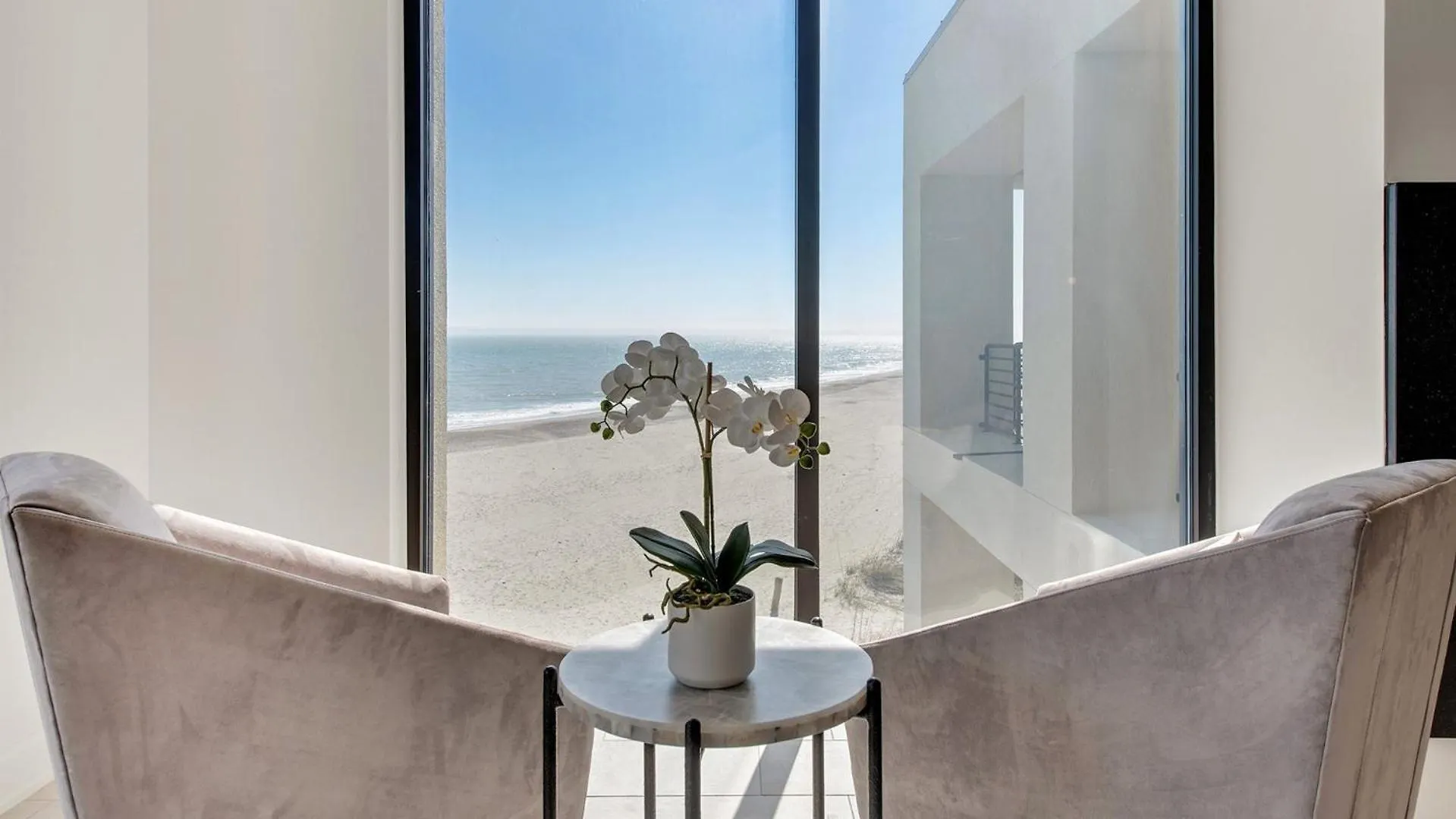Oceanfront Modern Dream Home