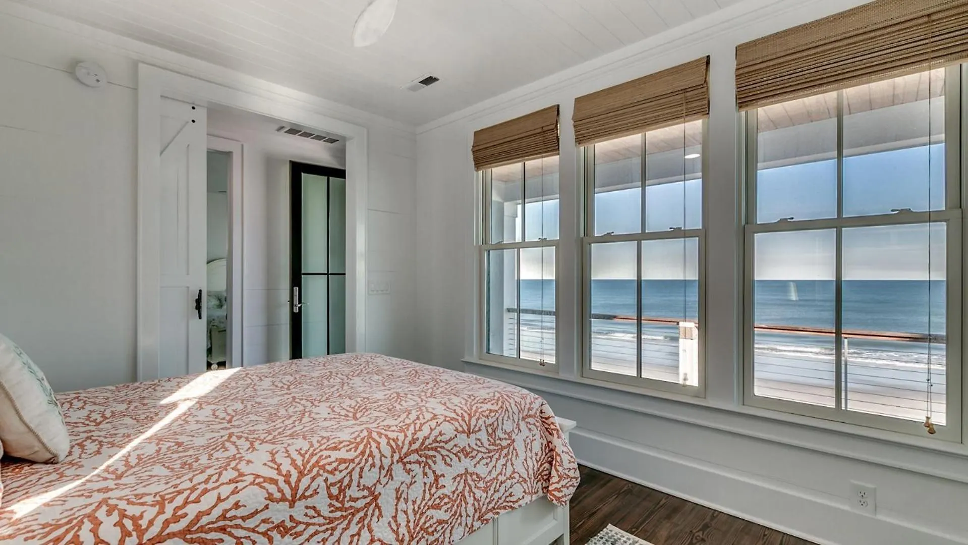 Incredible Oceanfront Retreat In With Private Dock On Creek Holiday home *