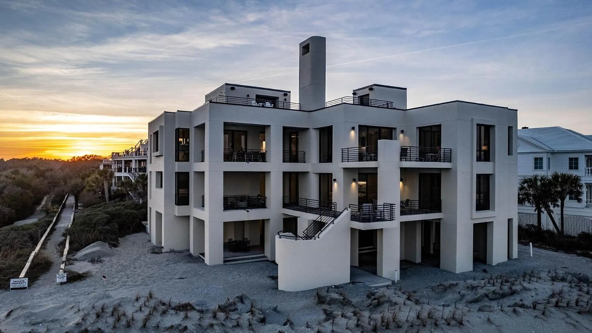 Oceanfront Modern Dream Home Holiday home *
