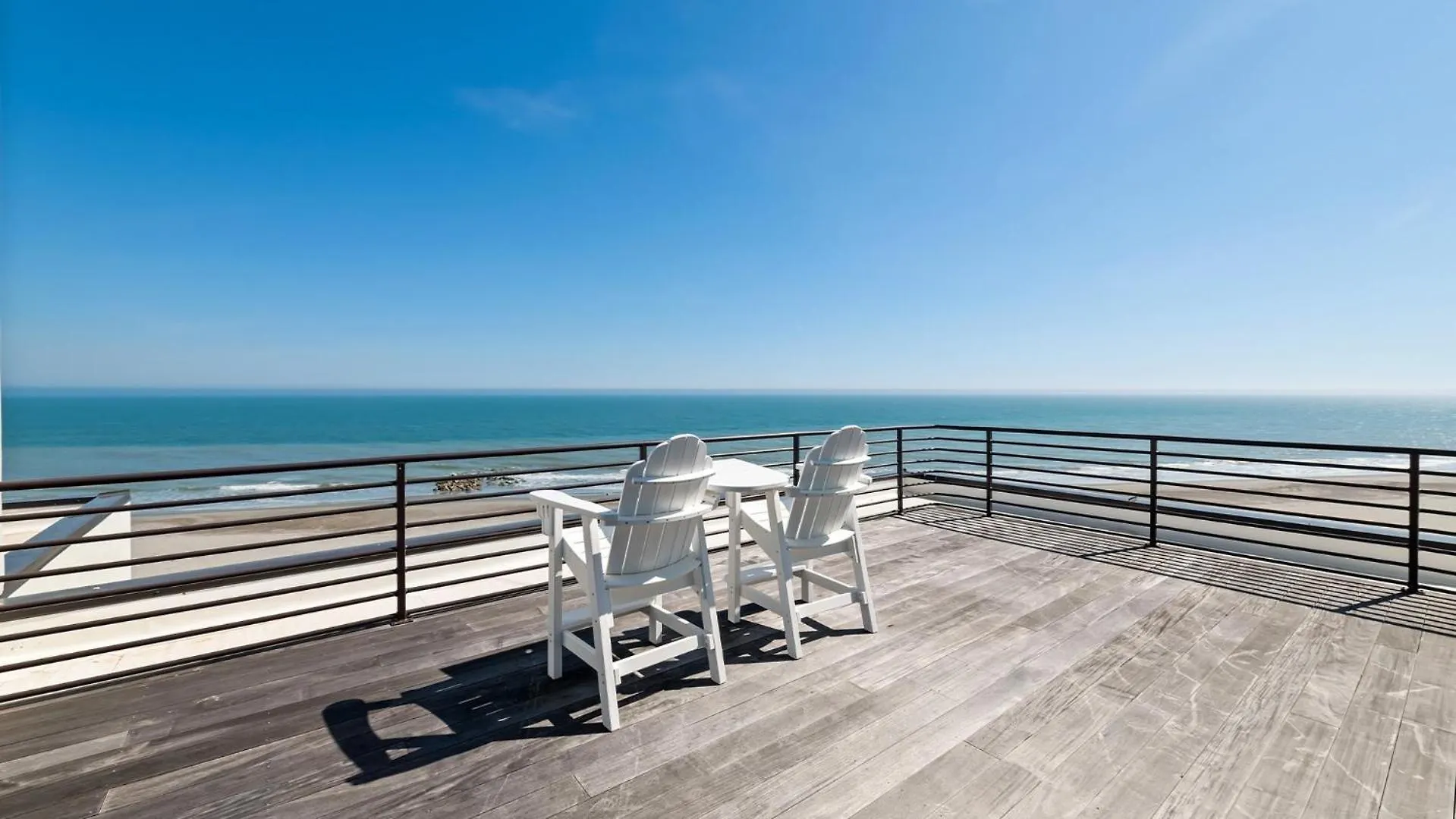 Holiday home Oceanfront Modern Dream Home Pawleys Island