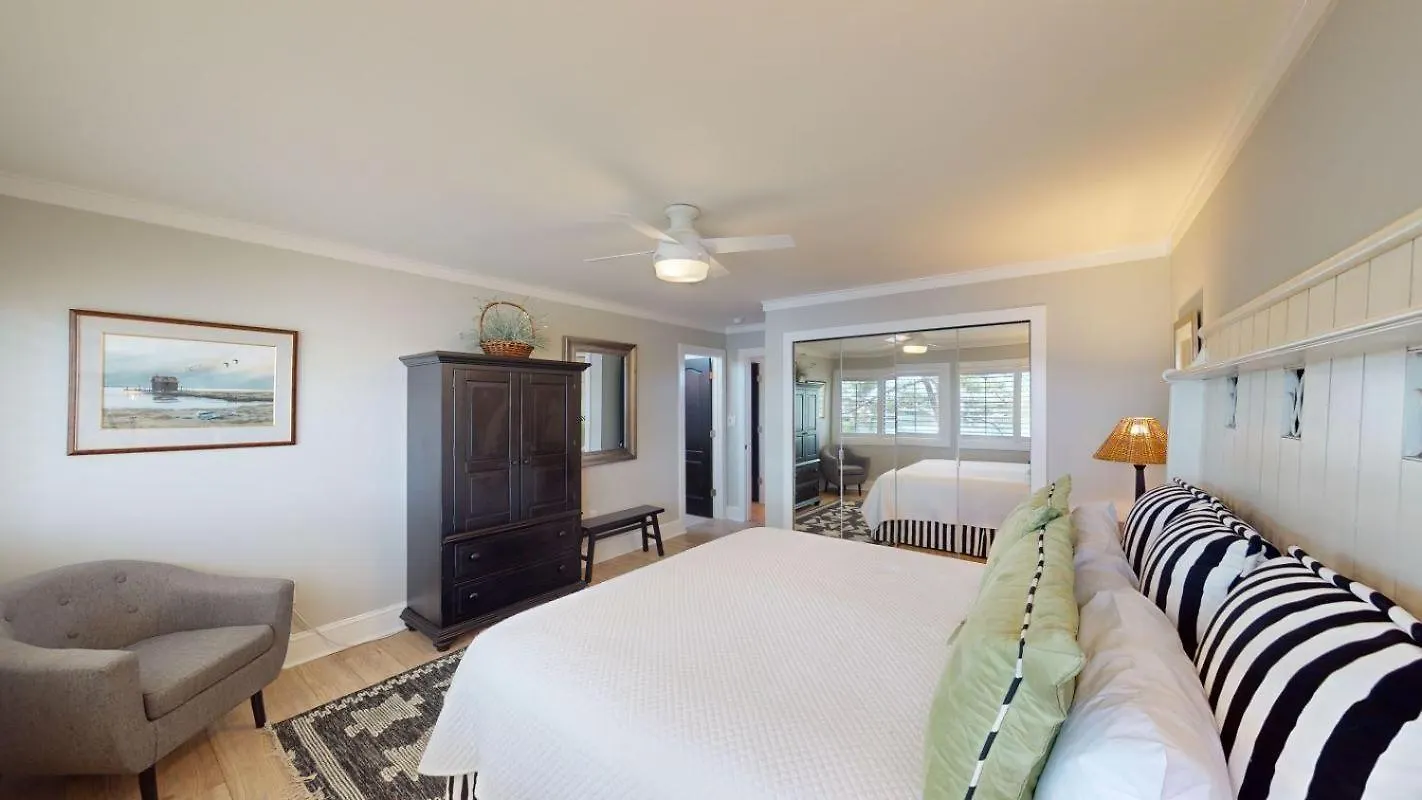 Villa Lakeside Updated Villa: Pool And Access