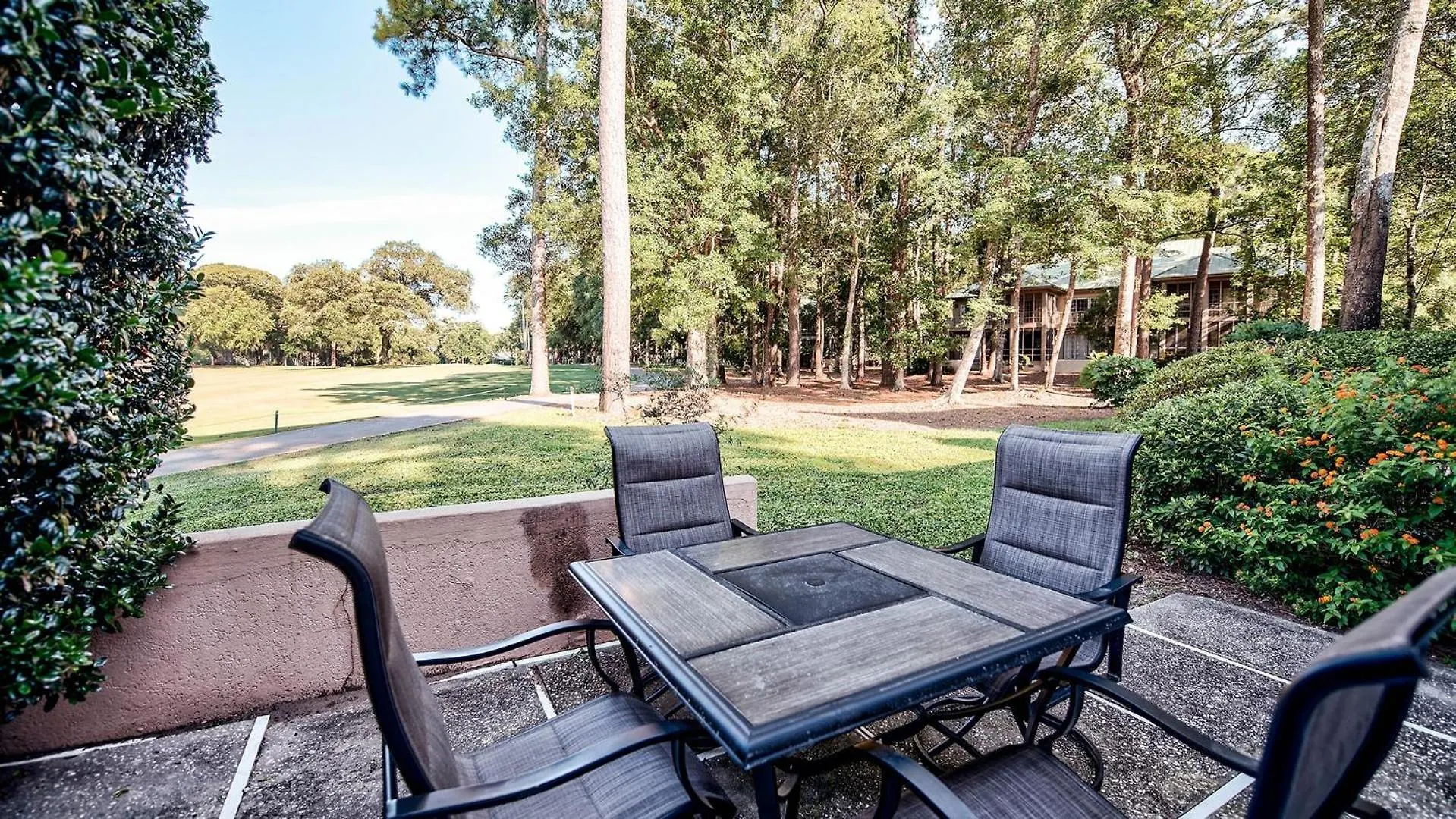 9th Hole Is Absolutely Everything Want For Your Vacation Or Golf Trip,
