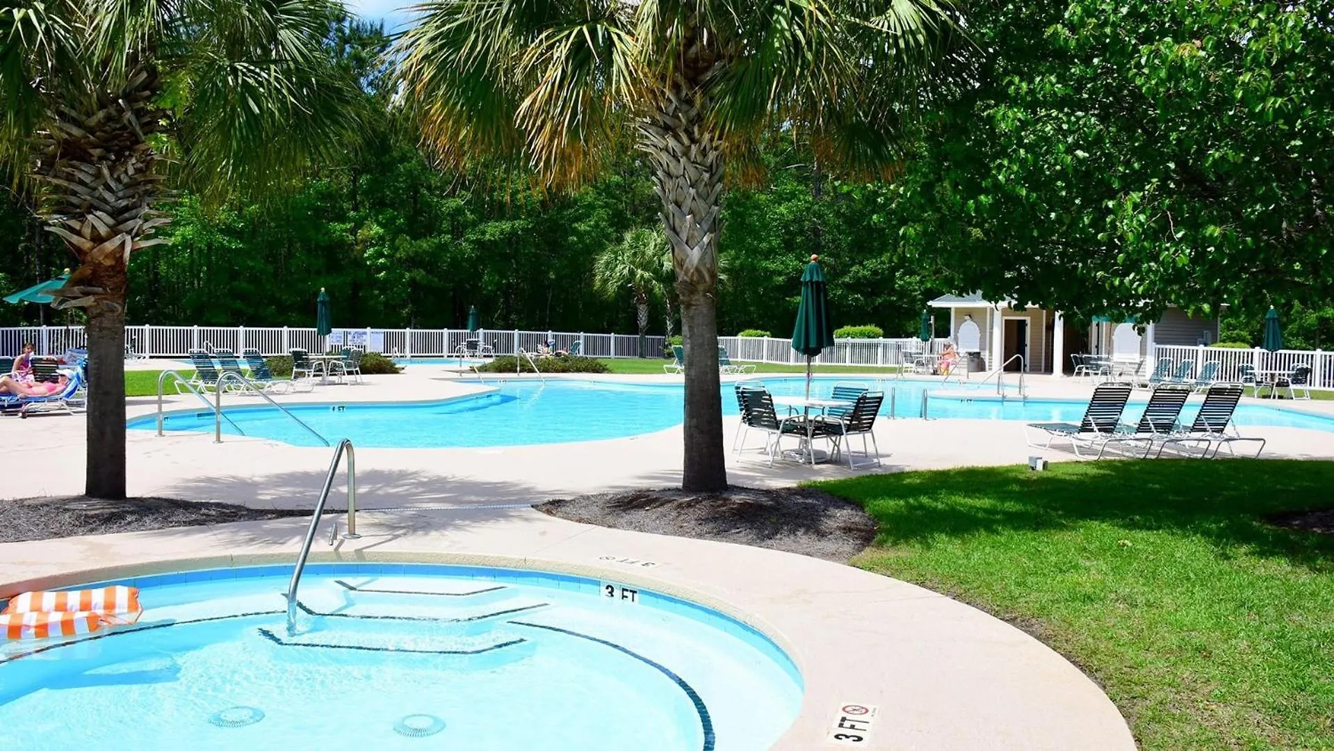 Fifty-seven Sea Spacious And Beautiful Overlooking Pond And 4th Hole
