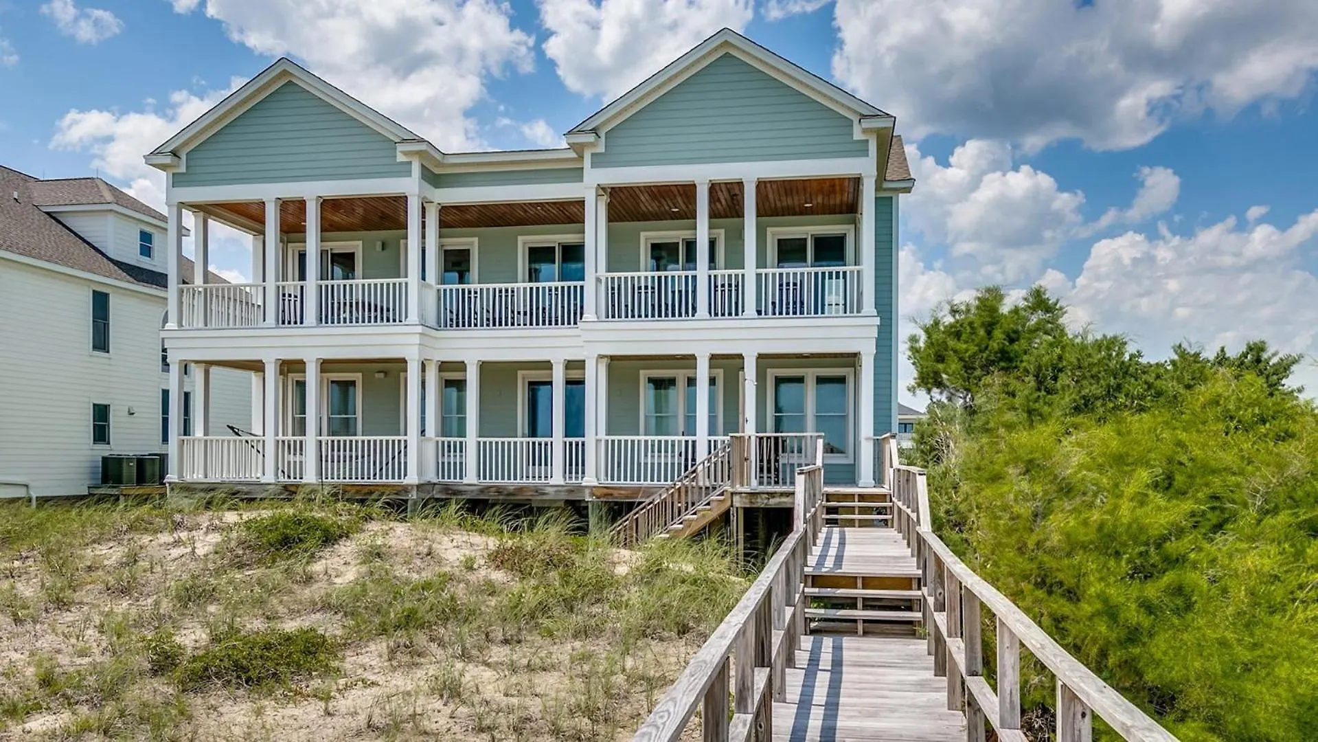 Spectacular Oceanfront Located On North Litchfield's Peaceful And Pristine Beaches, Pawleys Island