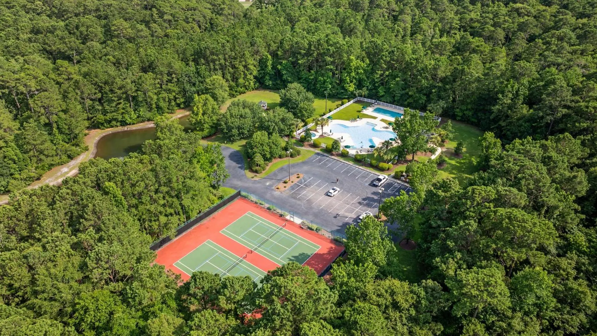 World Famous Golf ! True Blue 3 Bedroom Condo! Apartment *