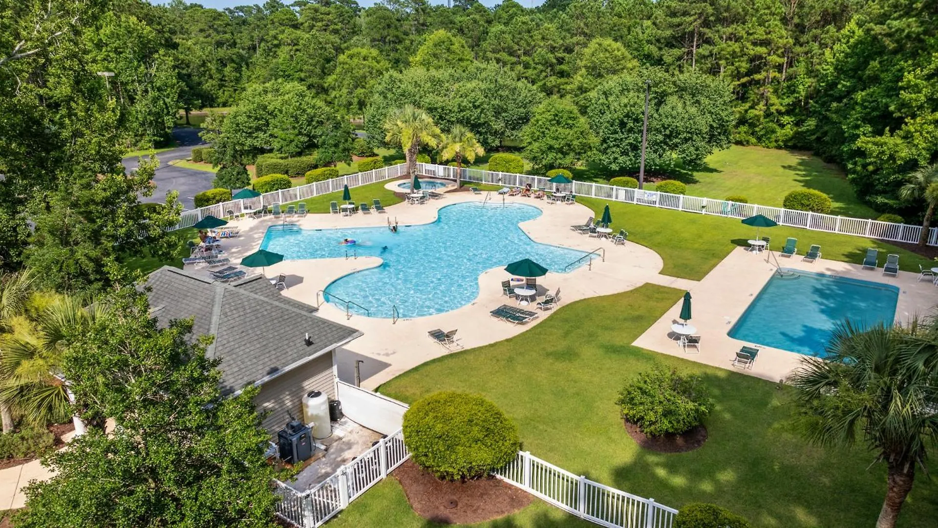 Apartment World Famous Golf ! True Blue 3 Bedroom Condo! *