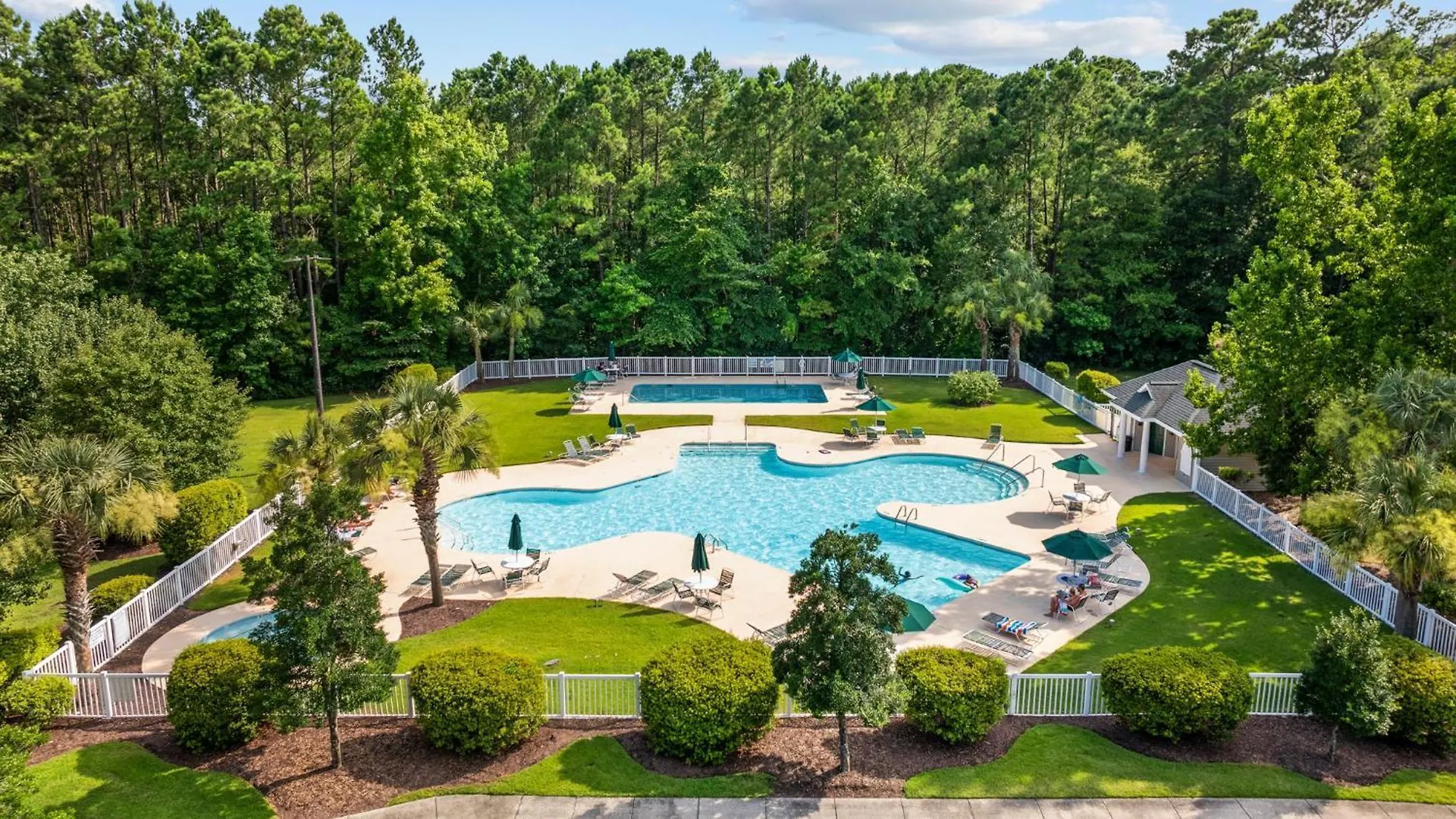 World Famous Golf ! True Blue 3 Bedroom Condo!