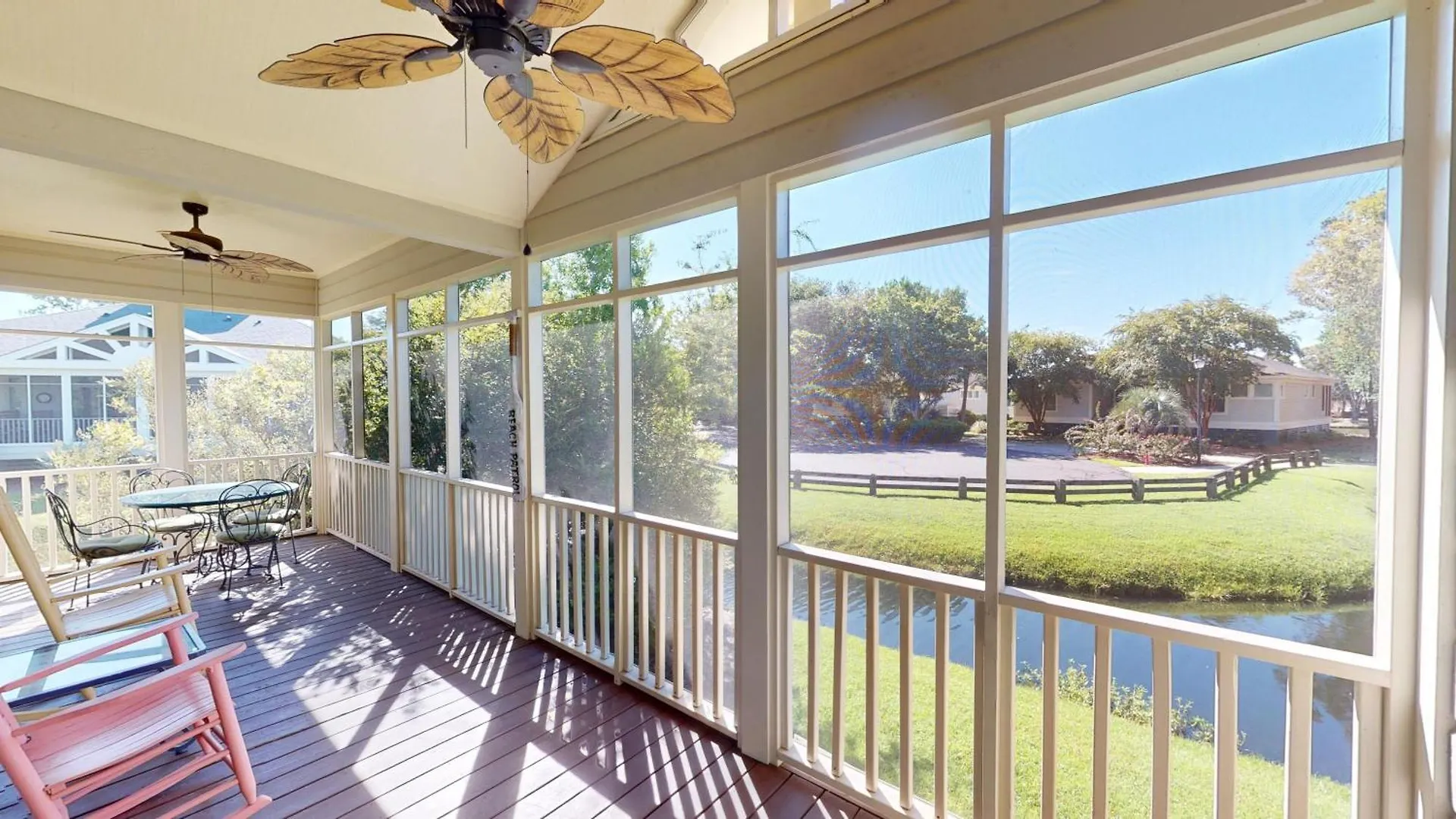 2 Bdrm Lakeside Scenic View With Amenities