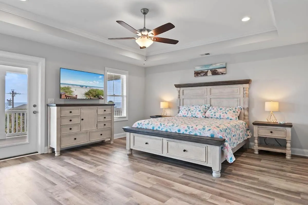 Nautical Nonsense Oceanview 4 Bedroom, 4 Bath * Pawleys Island