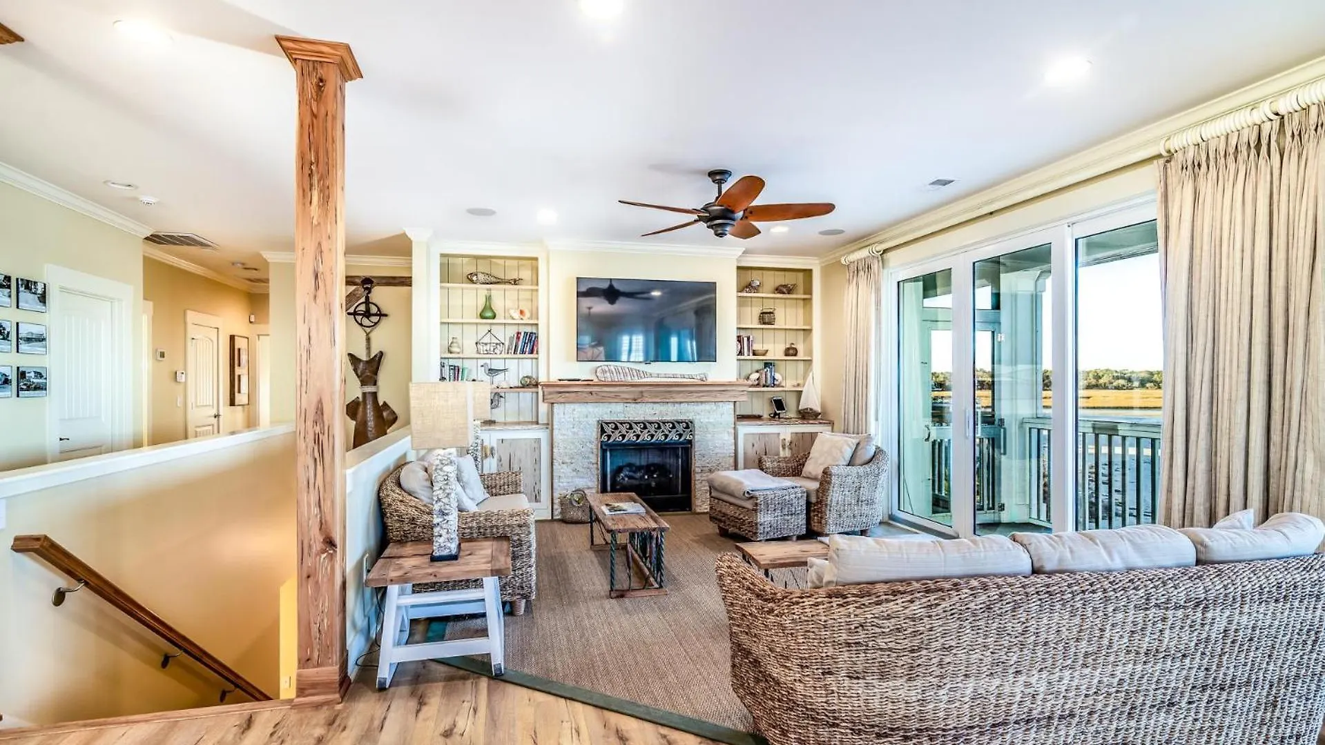 Paradise Point: Luxury Beachfront With Views Holiday home *