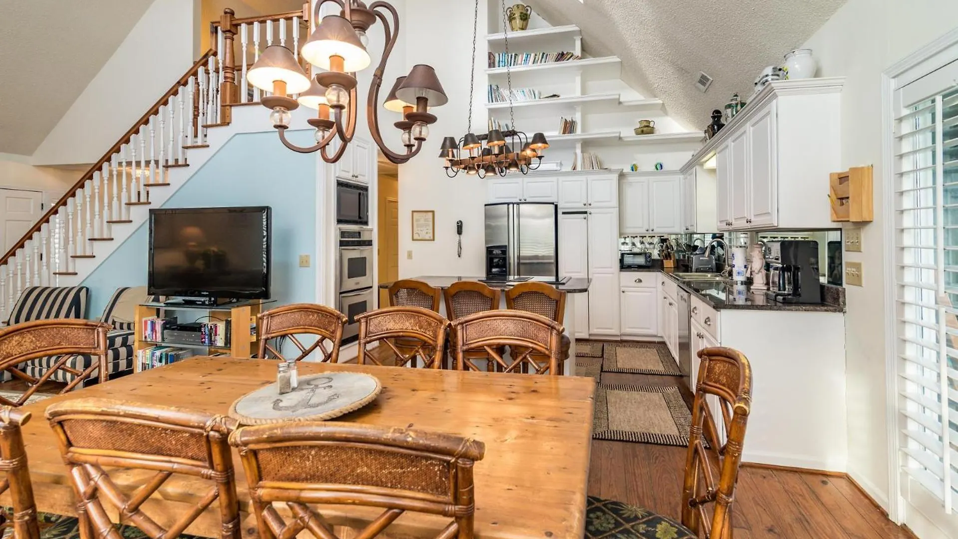 Oceanfront Escape With Game And Access