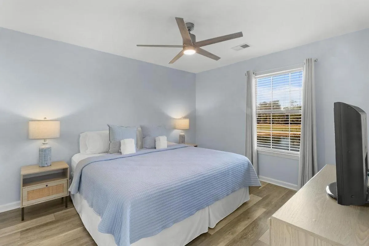 Villa Award-winning True Blue Golf Course Community *