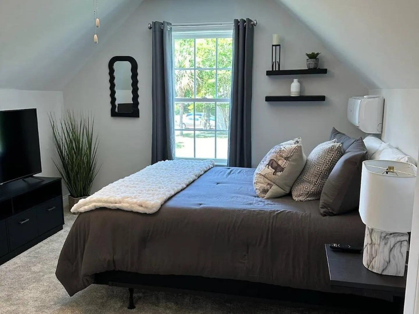 Mins To & Golf Courses Ping Pong, King Bed Pawleys Island