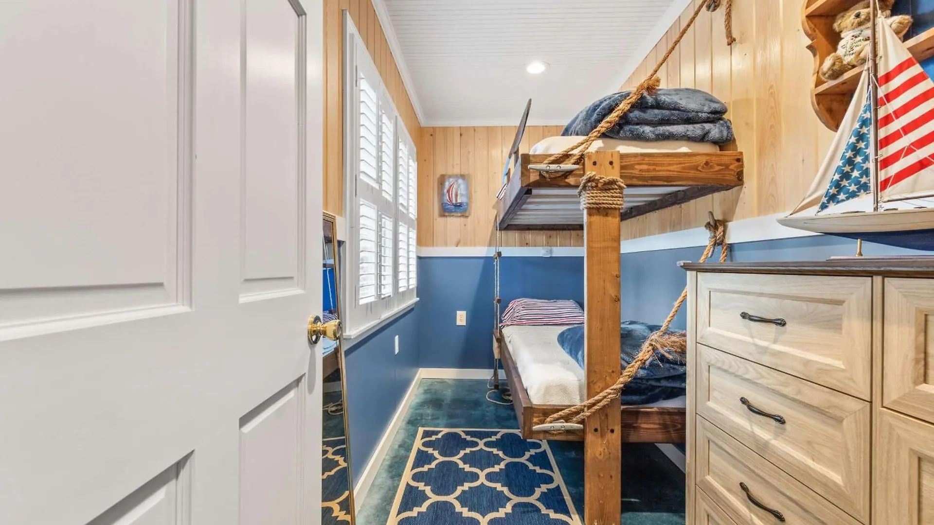 Sleeps 24 Waterfront Dock Golf Cart Walk To * Pawleys Island