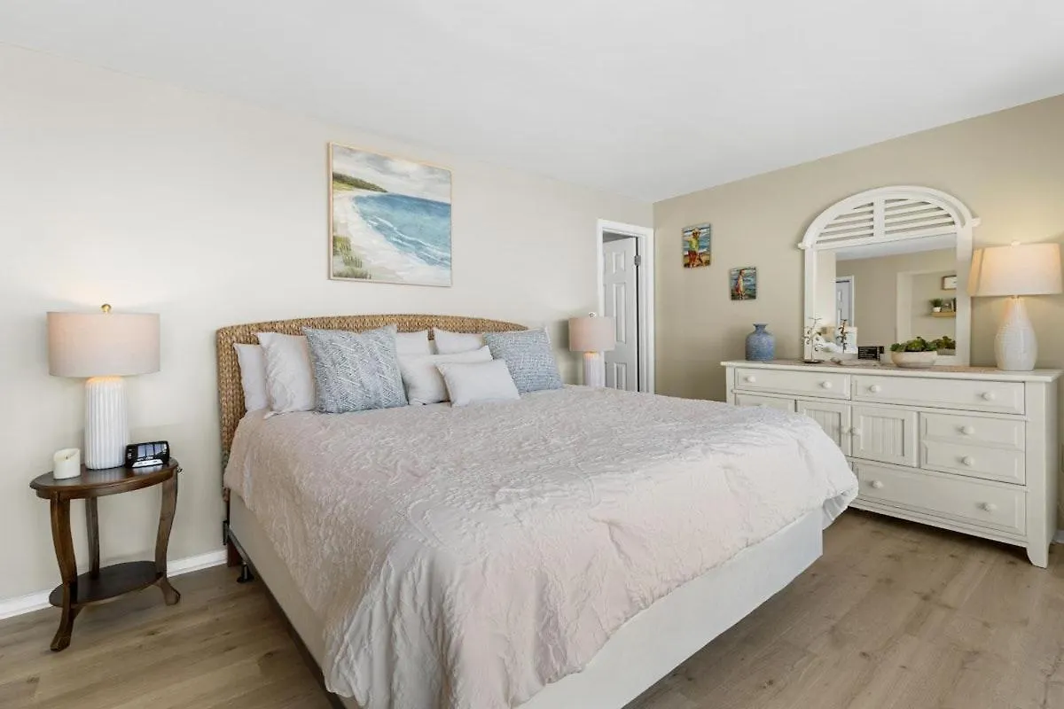 Holiday home Litchfield By The Sea 3br Tranquil Retreat