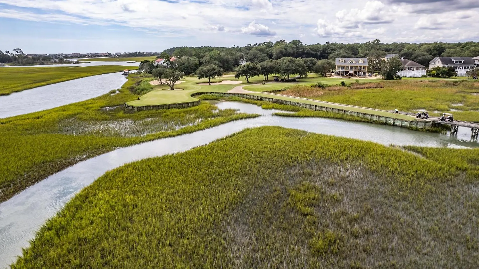 9th Hole Is Absolutely Everything Want For Your Vacation Or Golf Trip,