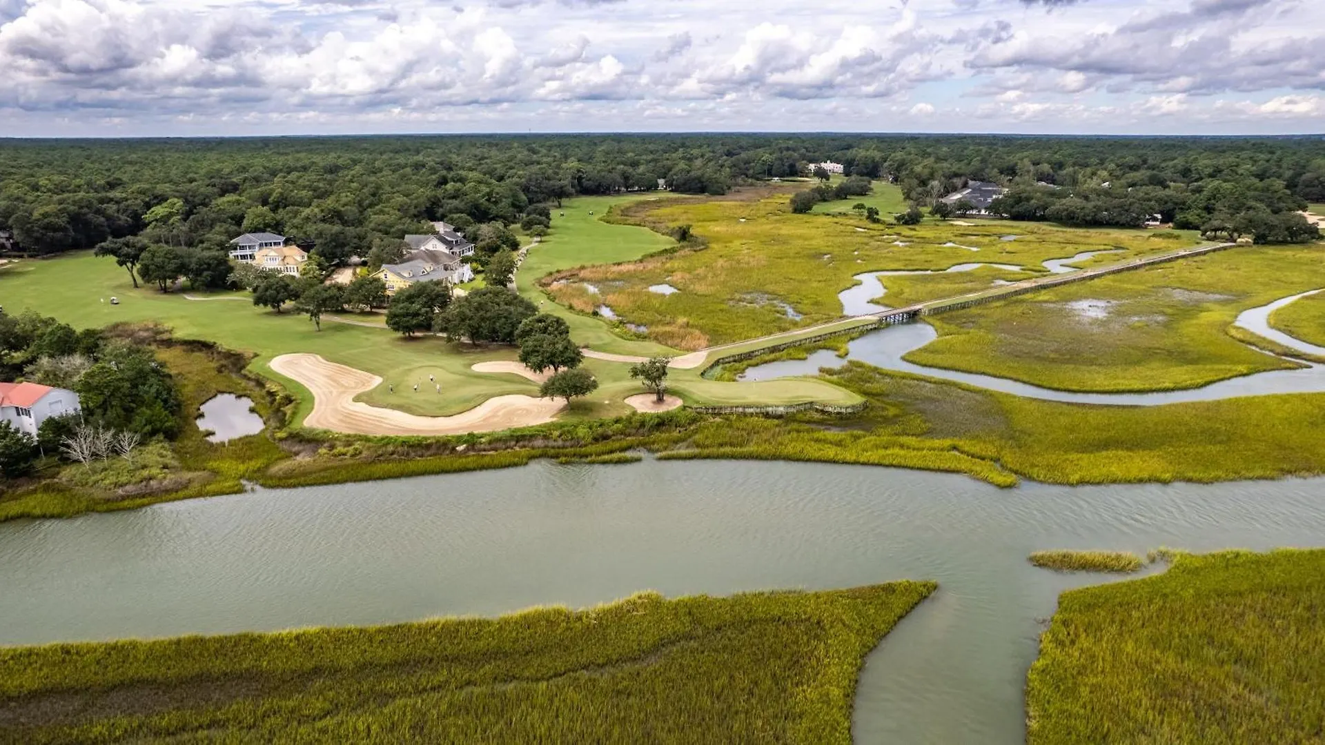 9th Hole Is Absolutely Everything Want For Your Vacation Or Golf Trip, Pawleys Island
