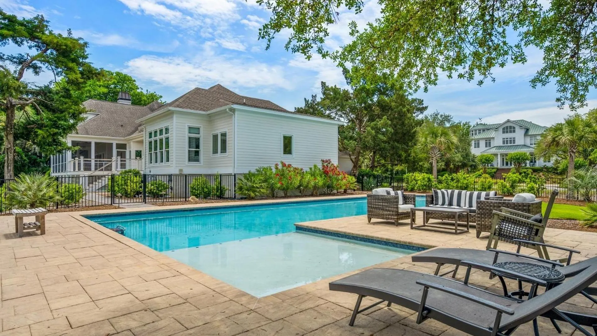 Close To The And Private Pool Holiday home Pawleys Island