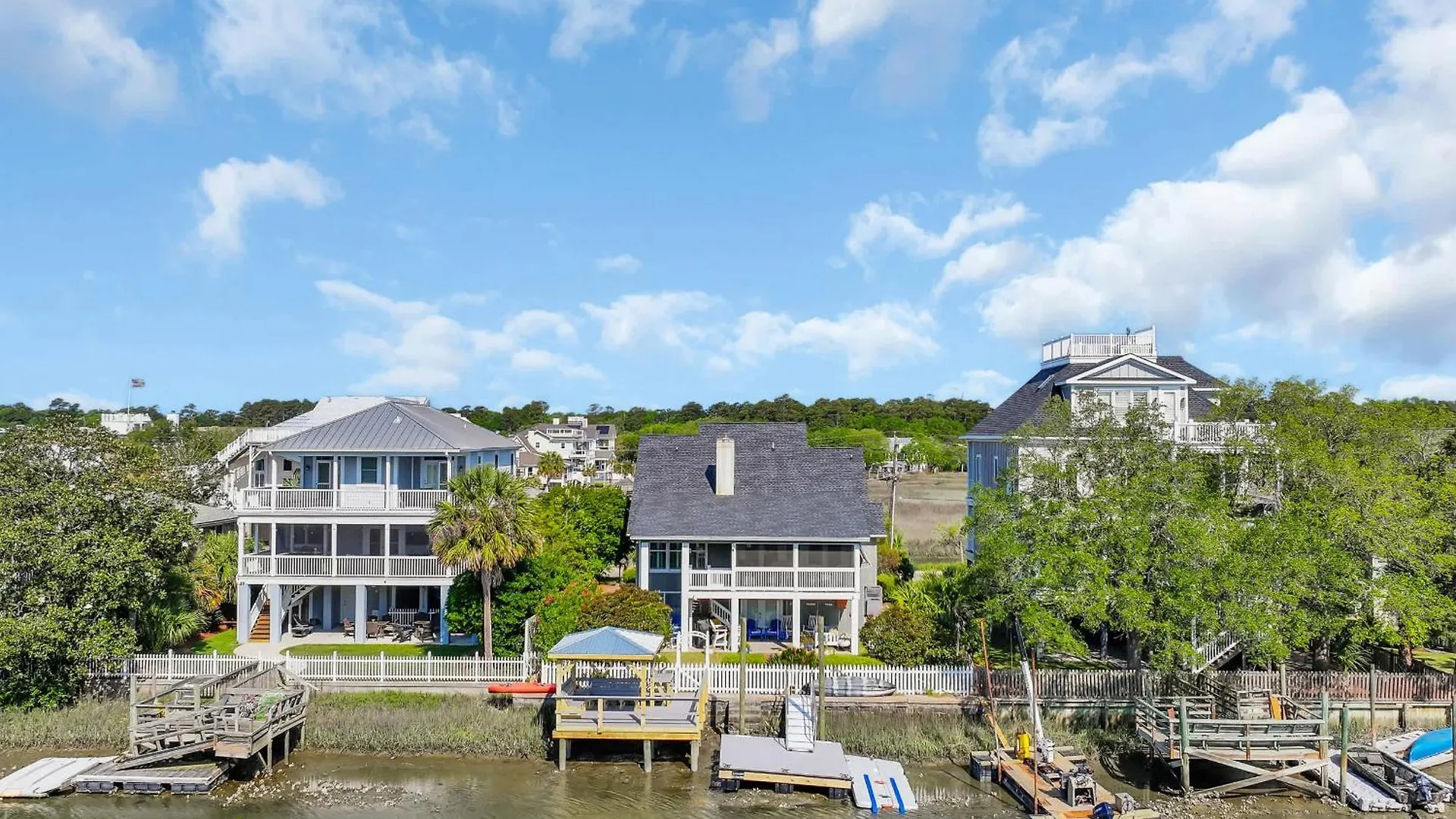 Sleeps 24 Waterfront Dock Golf Cart Walk To Holiday home Pawleys Island