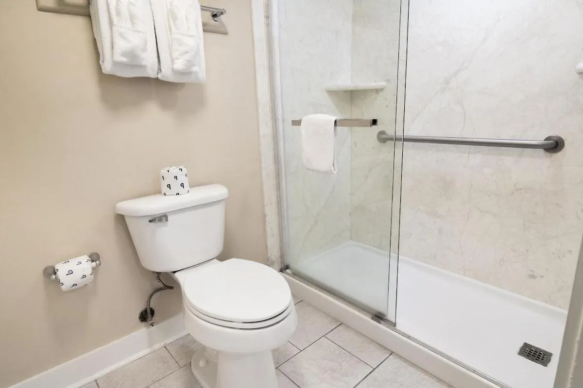 Deluxe Oceanfront King 6th Floor * Pawleys Island